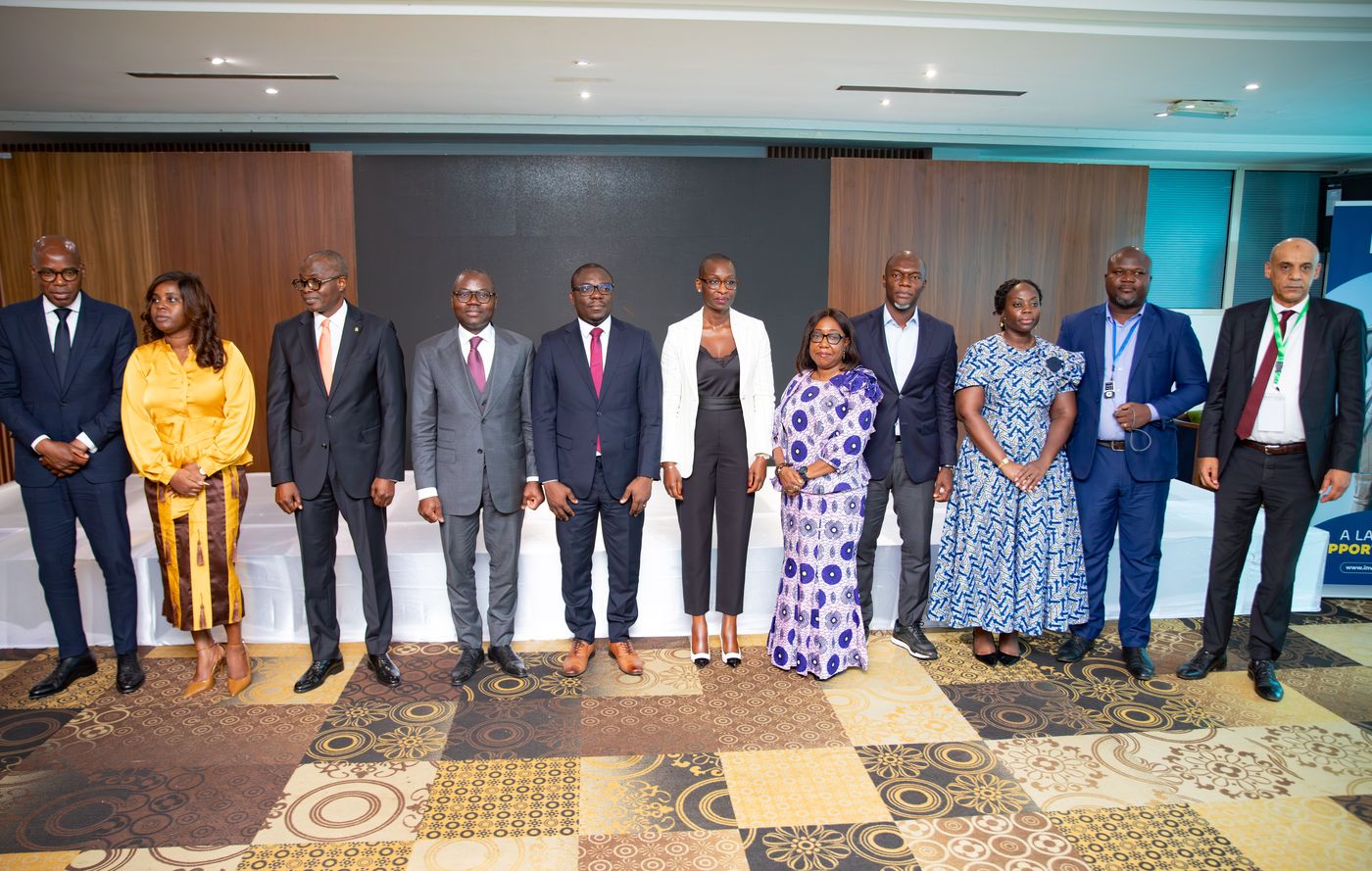 Delegates standing in a line at Benin Deal Room 2026